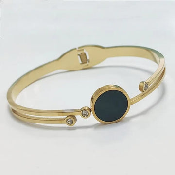 Trivya-Gold-Plated-Round-Shape-Black-Stone-Artificial-Hand-Bracelet-Model-239